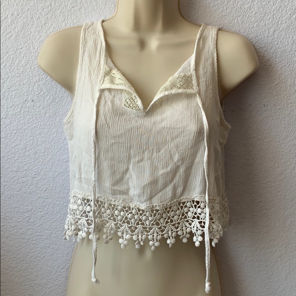White Cropped Crochet Tank Top - Picture 3 of 6